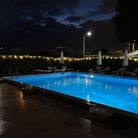 Residence Sunbeam Leporano Exterior photo