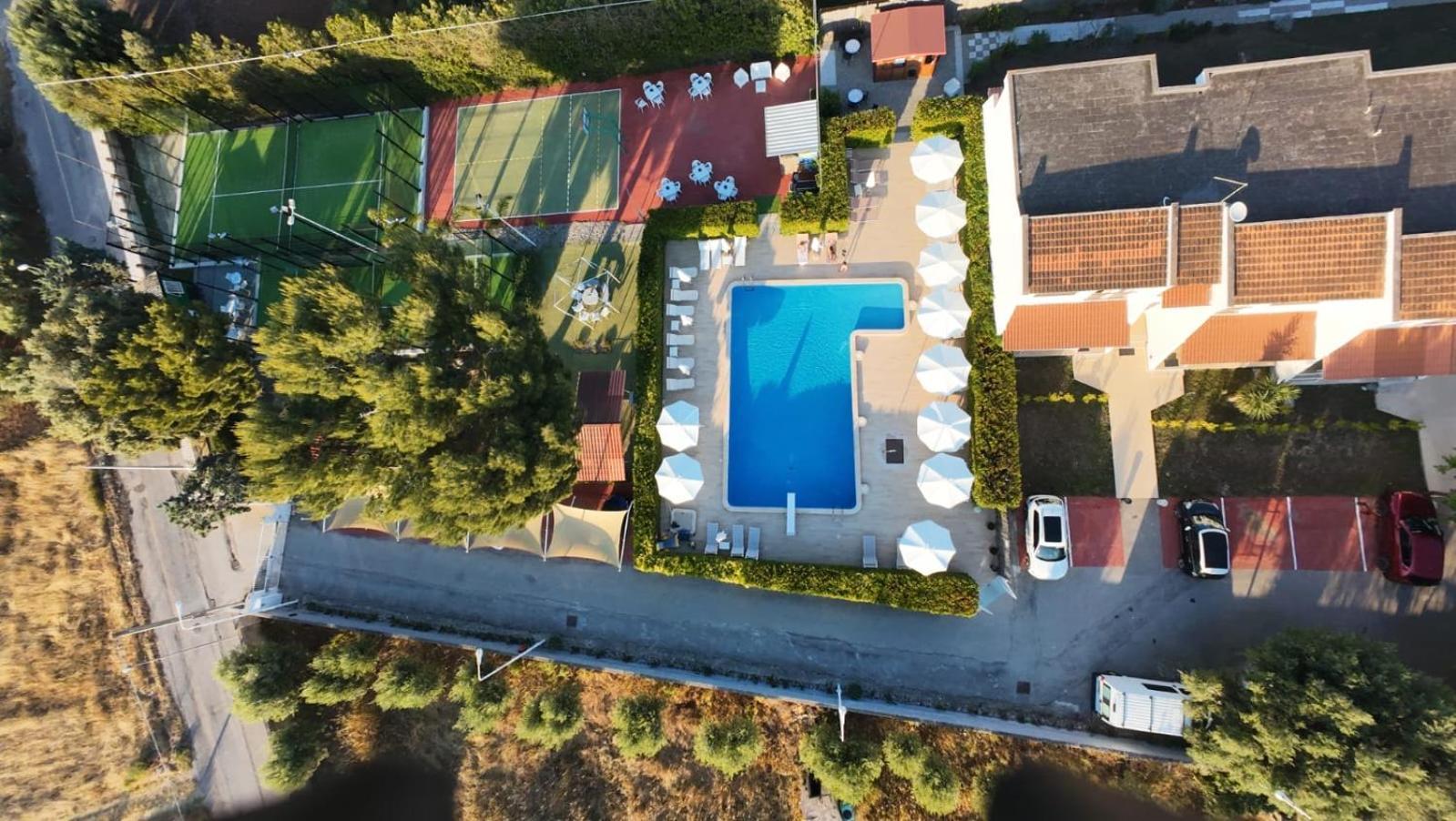 Residence Sunbeam Leporano Exterior photo