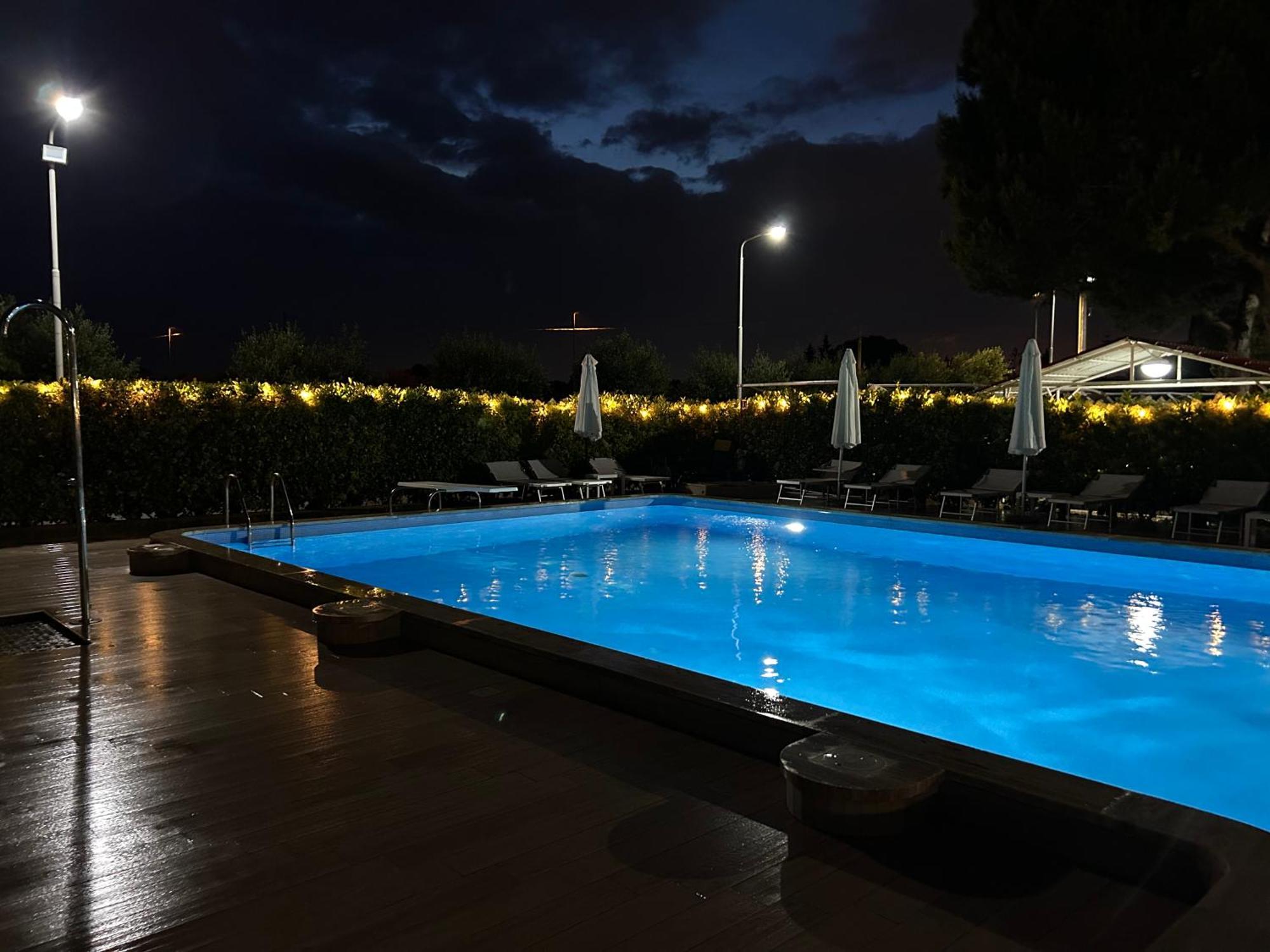 Residence Sunbeam Leporano Exterior photo